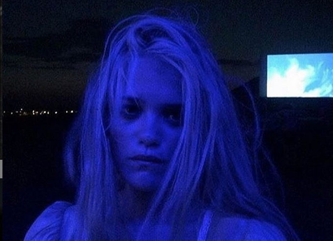 sky ferreira blue hair